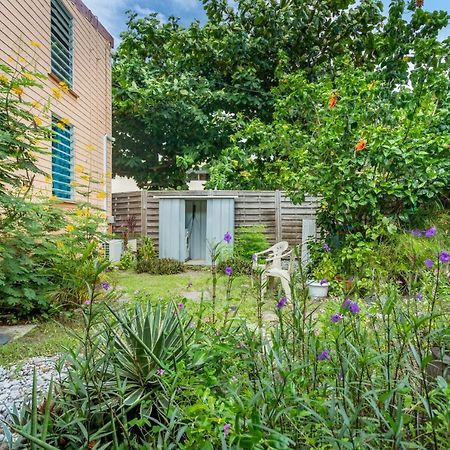 Appartement Charmant Au Carbet Avec Vue Sur La Mer 50 M² Le Carbet Luaran gambar