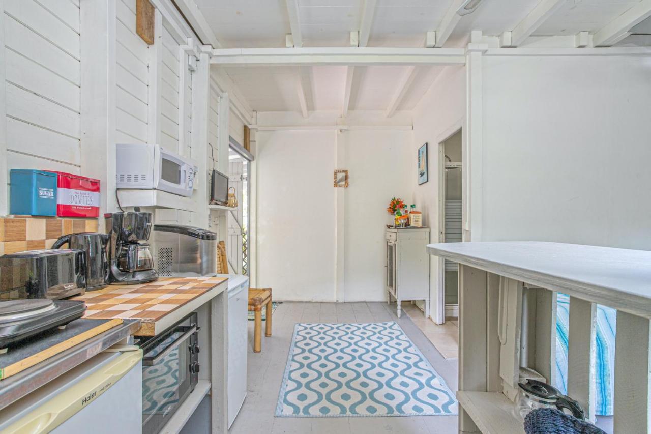 Appartement Charmant Au Carbet Avec Vue Sur La Mer 50 M² Le Carbet Luaran gambar