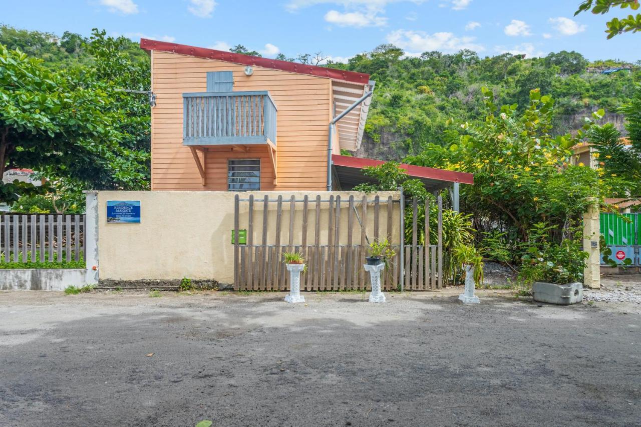 Appartement Charmant Au Carbet Avec Vue Sur La Mer 50 M² Le Carbet Luaran gambar