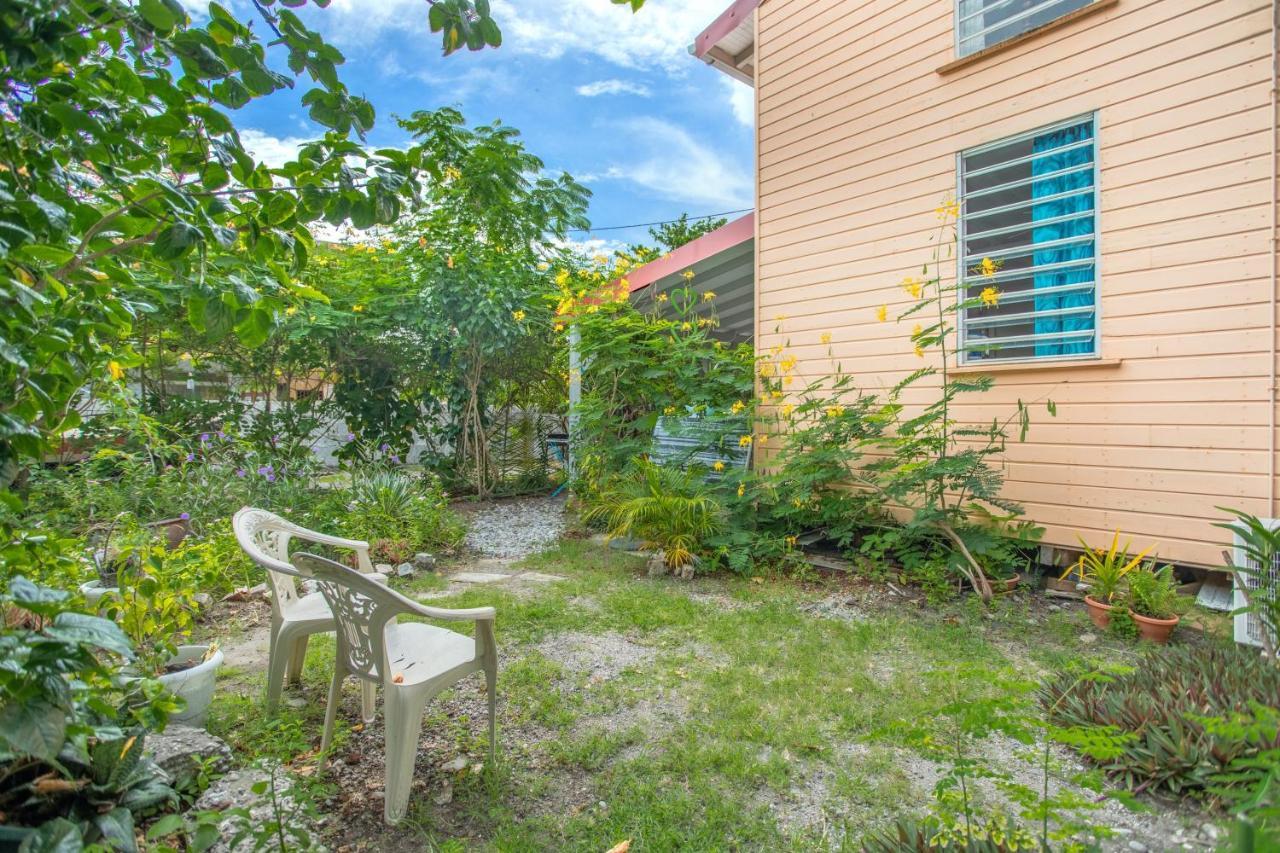 Appartement Charmant Au Carbet Avec Vue Sur La Mer 50 M² Le Carbet Luaran gambar